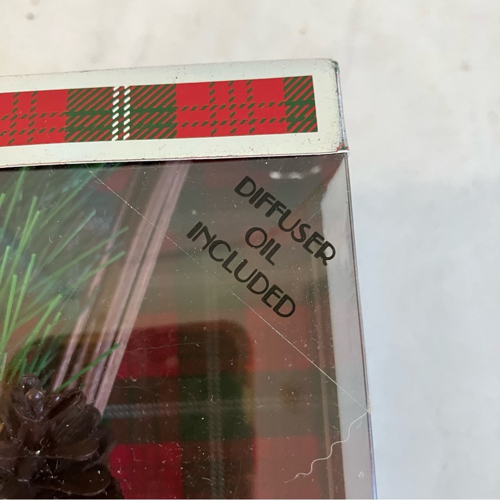 GC Fragrance Reed Diffuser - Picture 4 of 8